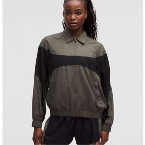 NWT tag Lululemon Nylon Collared Jacket Retro Remix Black/Gray size medium